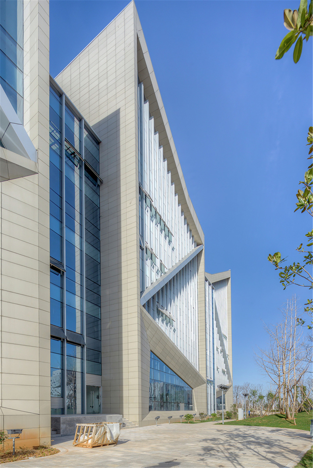 Closeup_East_Facade.jpg
