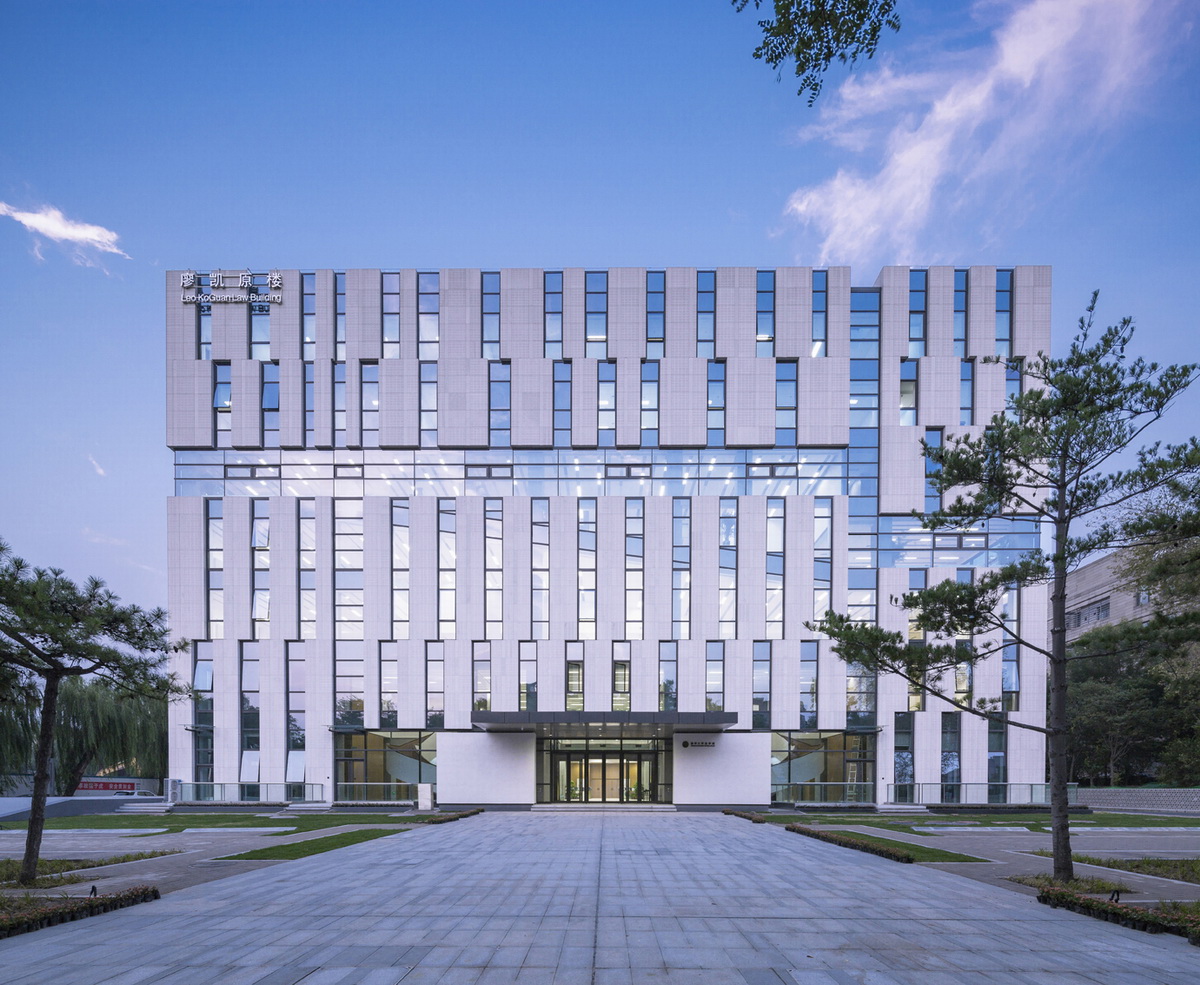 清华大学法学院图书馆 / KOKAISTUDIOS