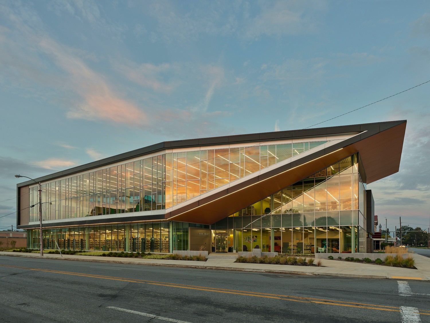 派恩布拉夫总图书馆 / Polk Stanley Wilcox Architects