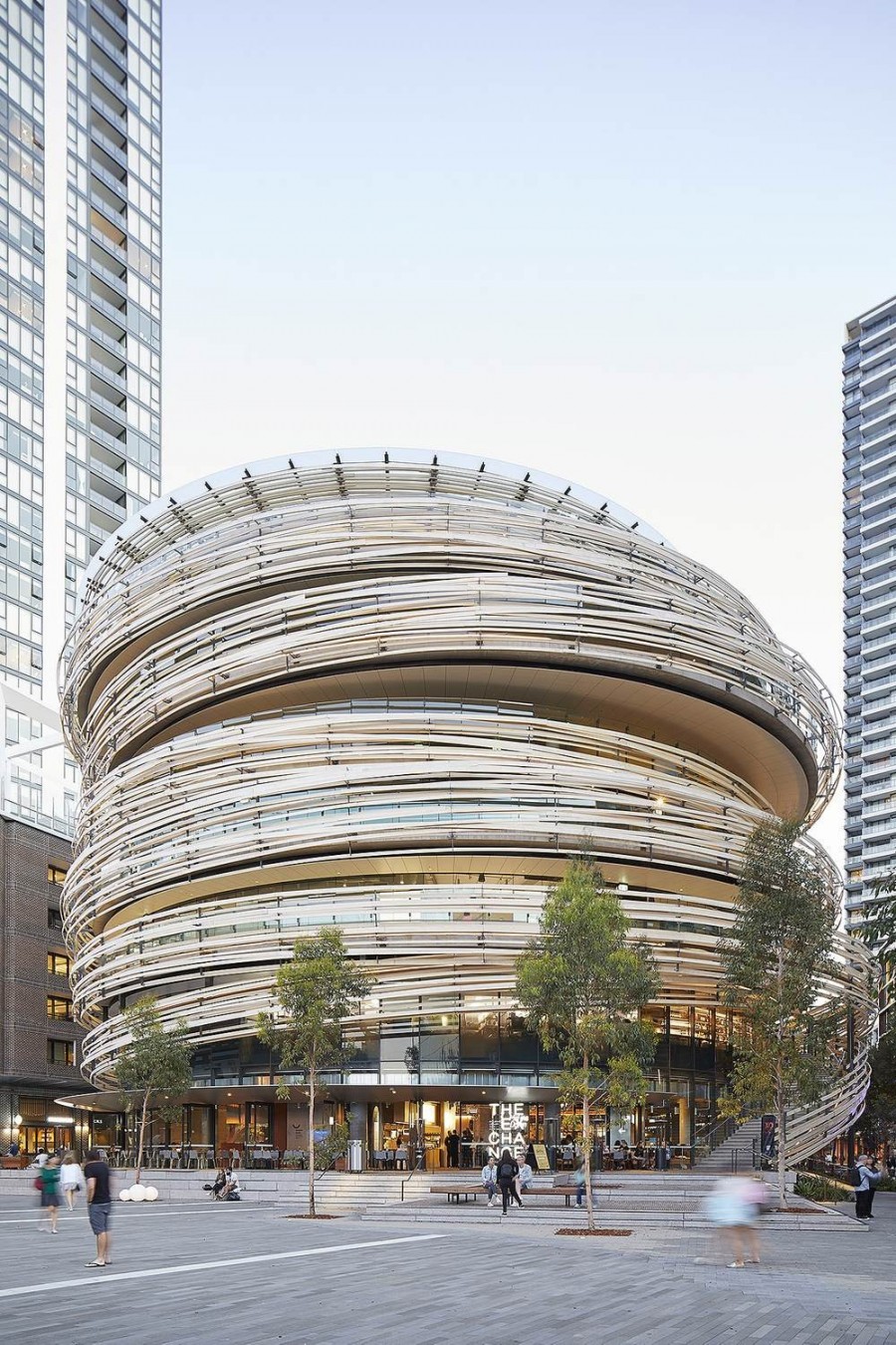 隈研吾澳洲新作：如鸟巢般的螺旋外墙 以建筑展现自然力量