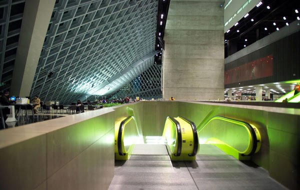 荷兰建筑大师雷姆·库哈斯(RemKoolhaas)