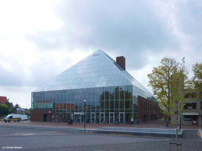 荷兰Spijkenisse书山图书馆(Book Mountain Library)