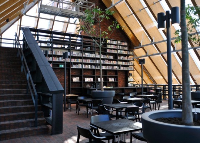 荷兰Spijkenisse书山图书馆(BookMountainLibrary)